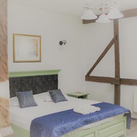 La Curtea Domneasca Hotel Piatra Neamţ Екстериор снимка